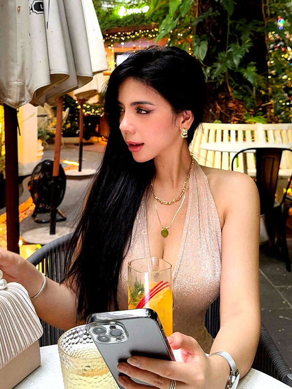 lyhythuedoxinh instagram image archive image