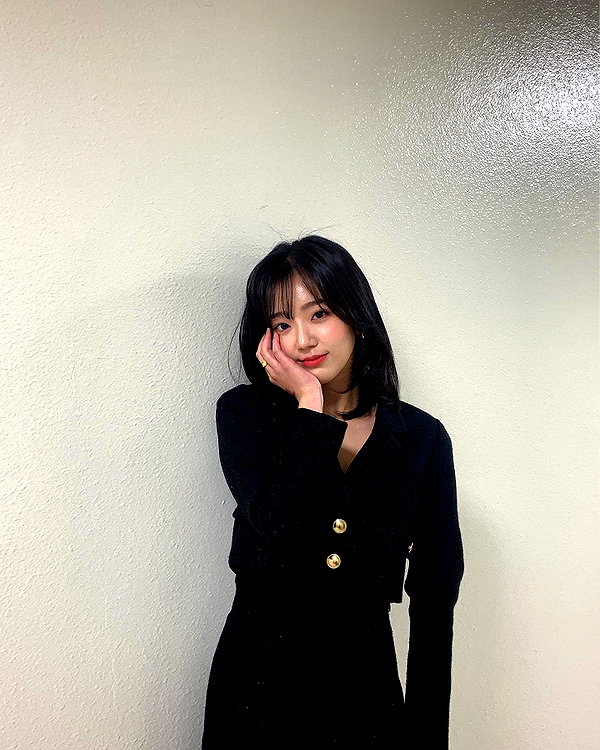 hyeweon__ instagram image archive image