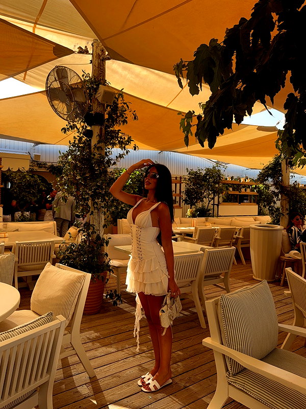 zoeliss instagram image archive image