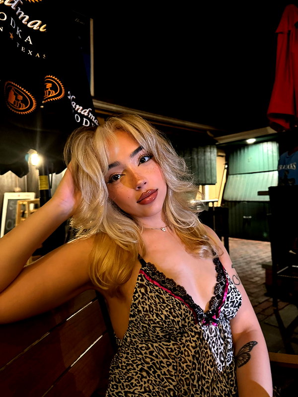 v.qx instagram image archive image