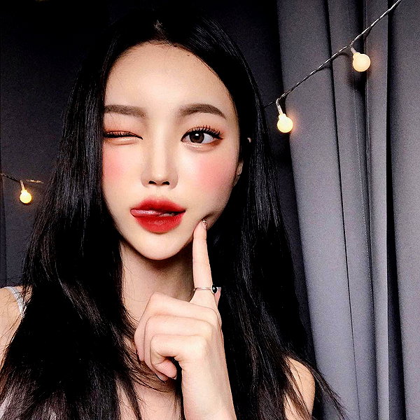 daxbin instagram image archive image