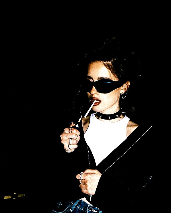 kkwwwv instagram image archive image