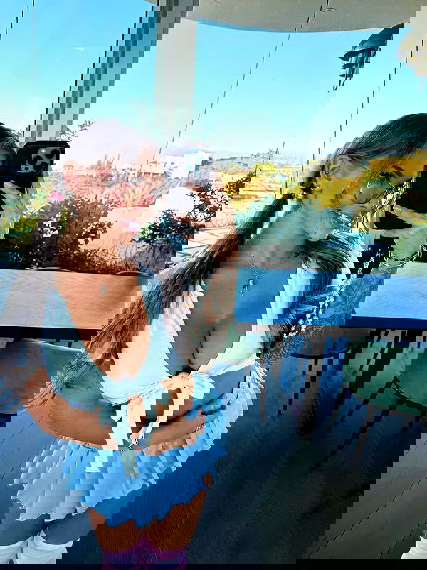 itshayleydavies itshayleydavies archive image