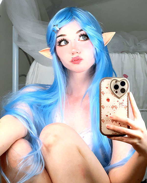 danielle.mercedie instagram image archive image