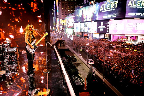 shakira instagram image archive image