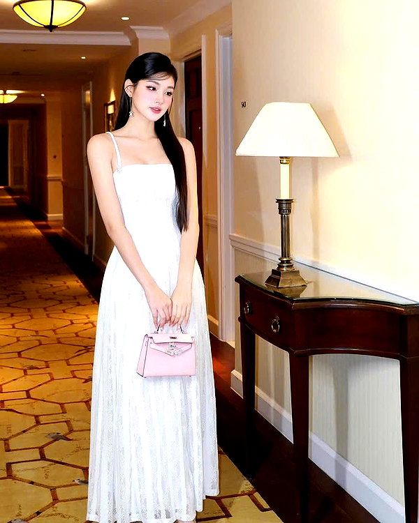 lyhythuedoxinh instagram image archive image