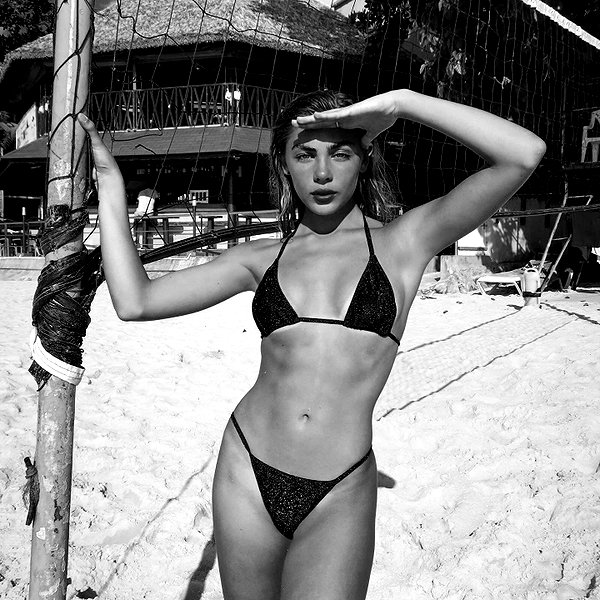 maya.keyy instagram image archive image
