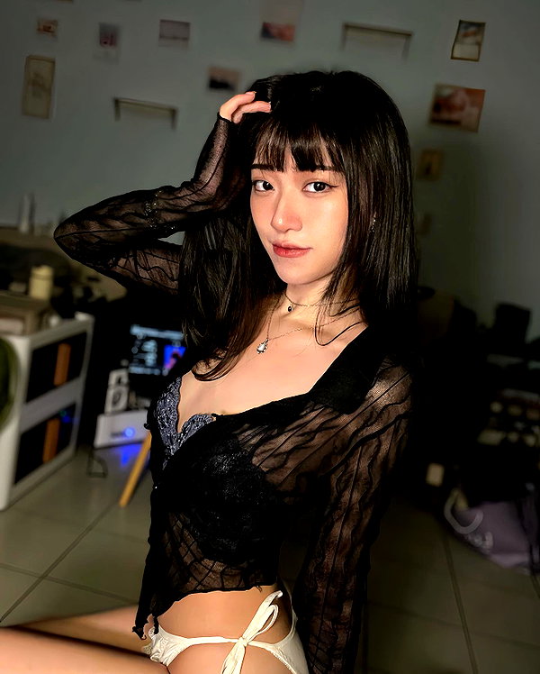 ge.more_x instagram image archive image
