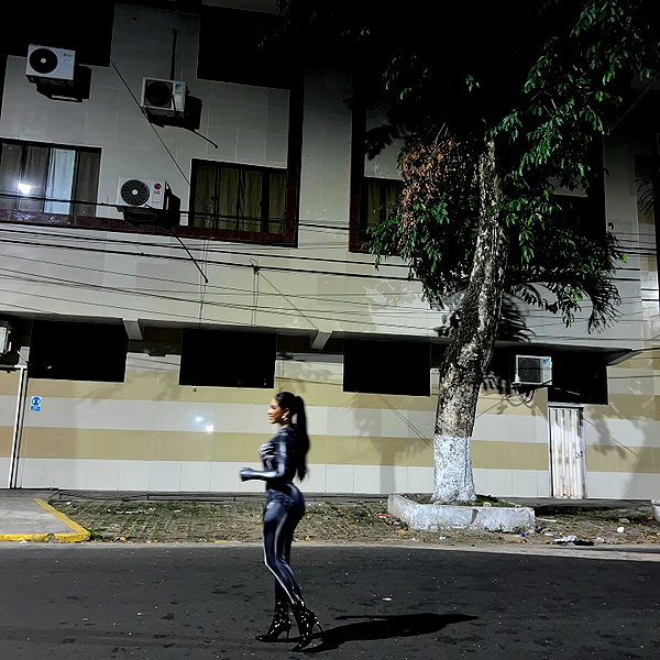 mishell.lindaflor instagram image archive image
