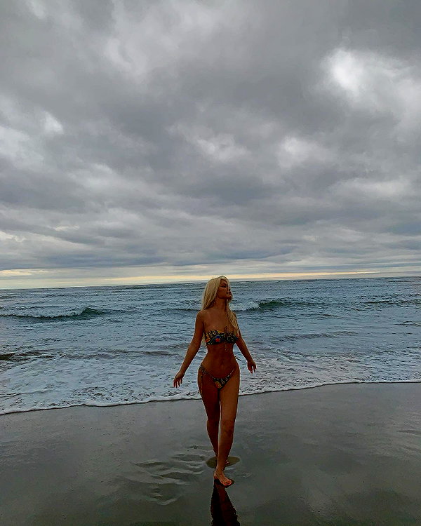 diakimeko instagram image archive image