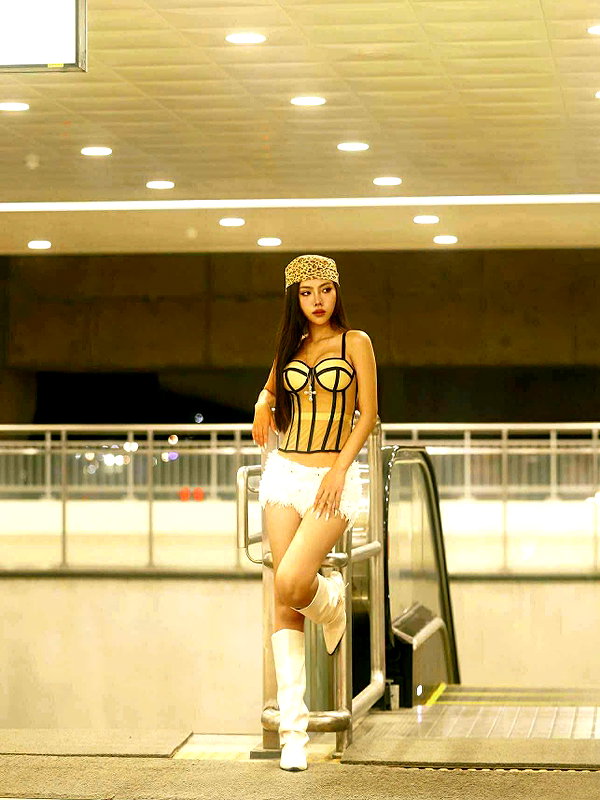 lyhythuedoxinh instagram image archive image