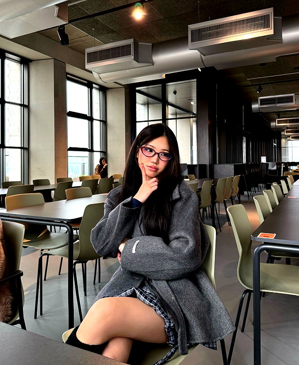 joycee.e instagram image archive image