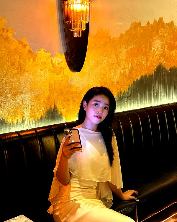 lyhythuedoxinh instagram image archive image