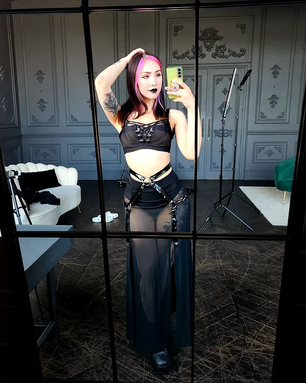 luxlo.xo instagram image archive image