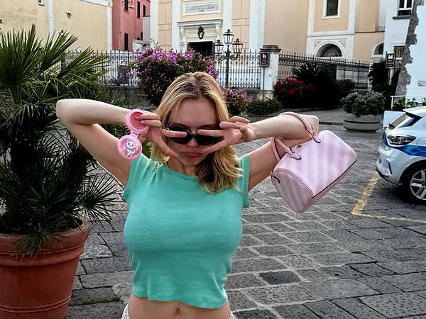 leni.bahr instagram image archive image