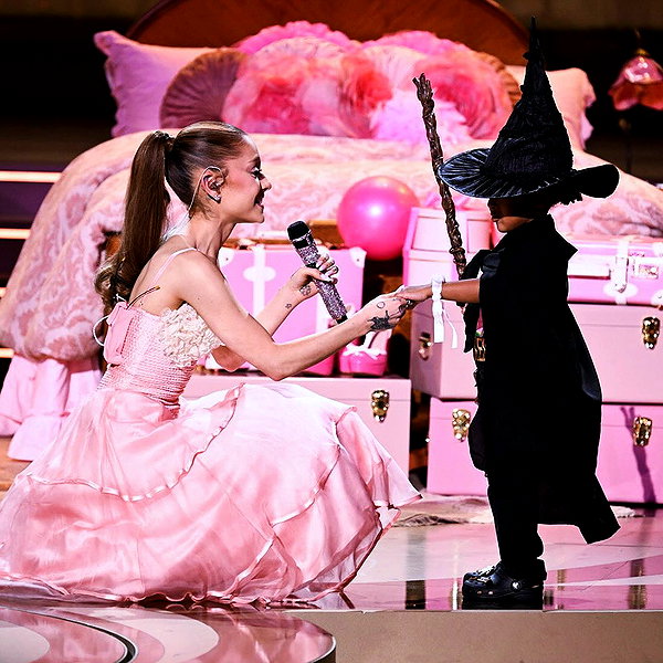 arianagrande instagram image archive image