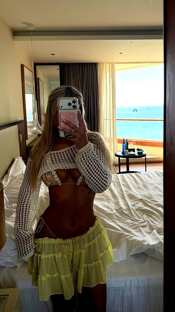 eve__sahar instagram image archive image