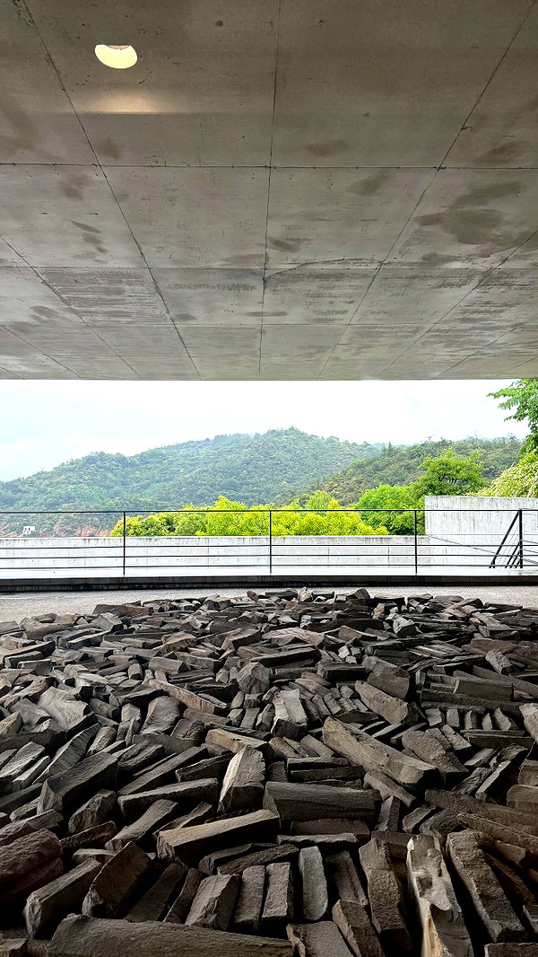 maya.keyy instagram image archive image