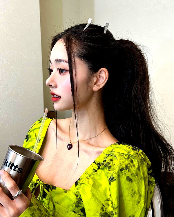 dear.zia instagram image archive image