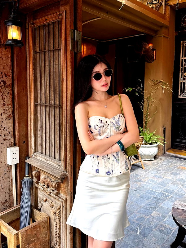 lyhythuedoxinh instagram image archive image