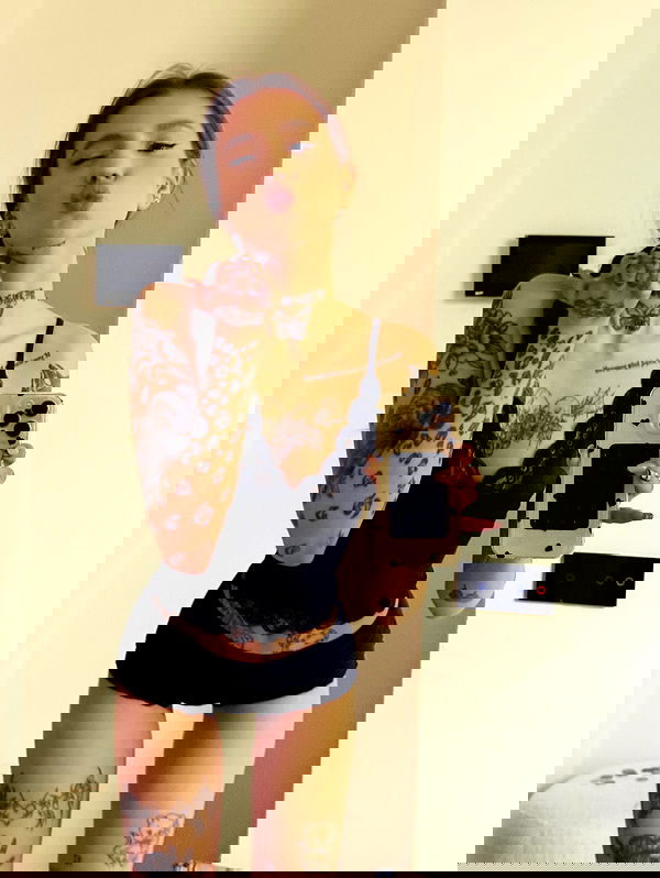 meleeva meleeva archive image