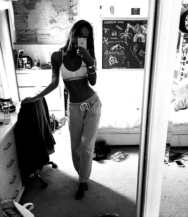 isabellemathersx instagram image archive image