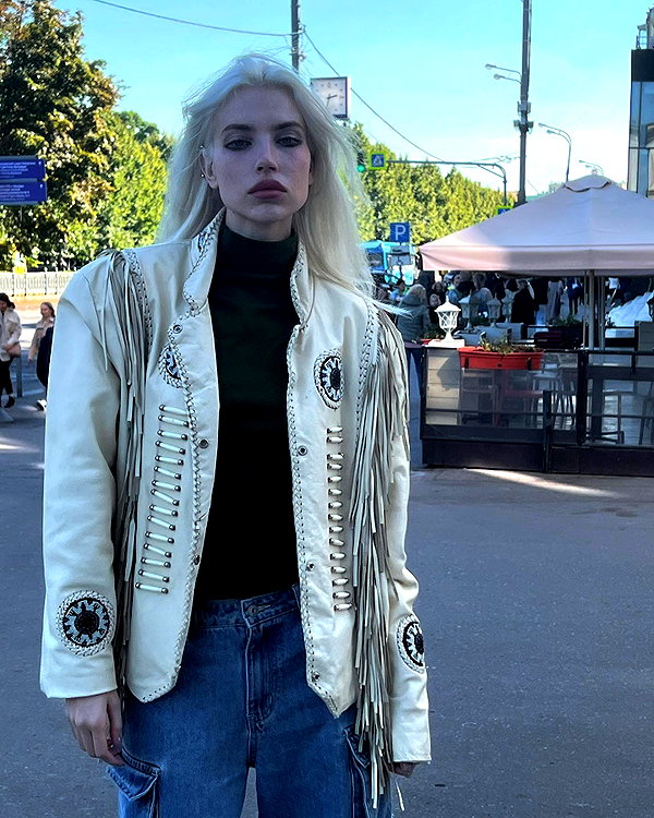 alien.hanna instagram image archive image