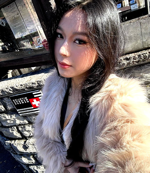 giangg._ giangg._ archive image
