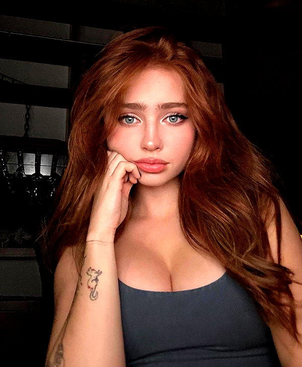 baddiesessence instagram image archive image