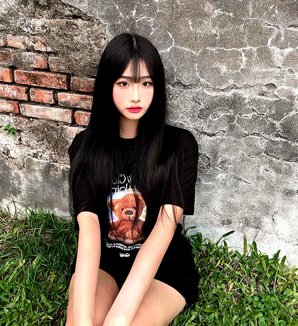 lai_931201 instagram image archive image