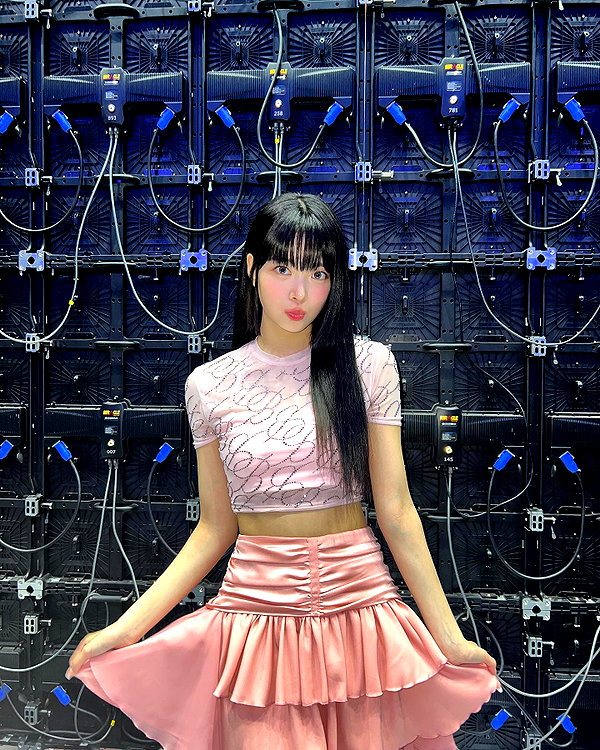 hhh.e_c.v instagram image archive image