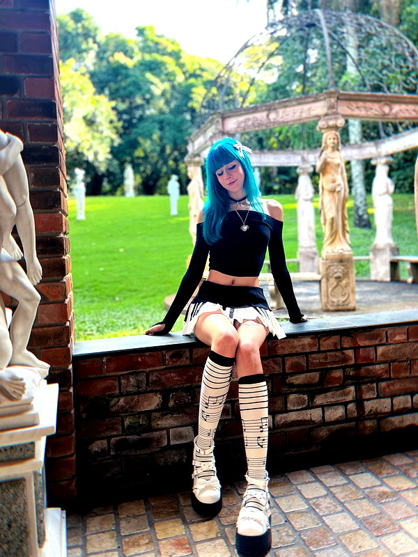 jadelaverne instagram image archive image