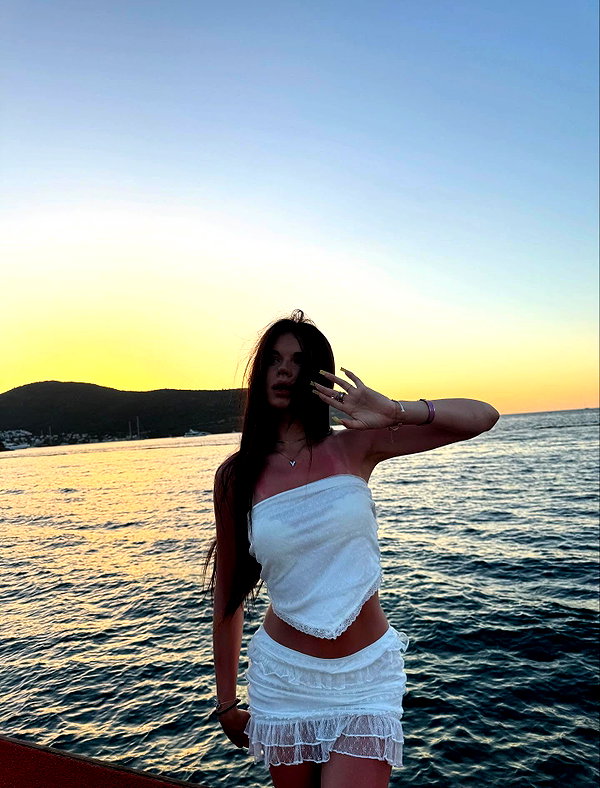 kira.timraleeva instagram image archive image