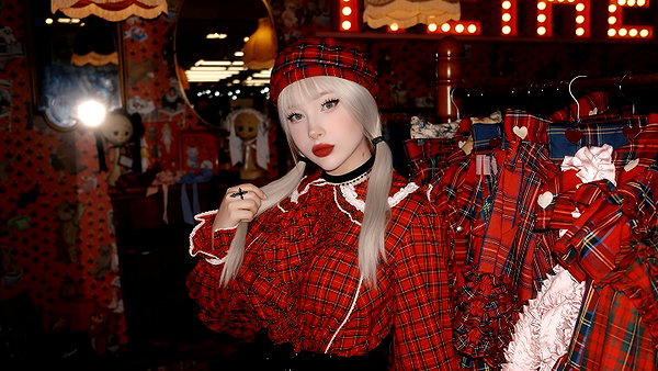 alina_thedoll instagram image archive image