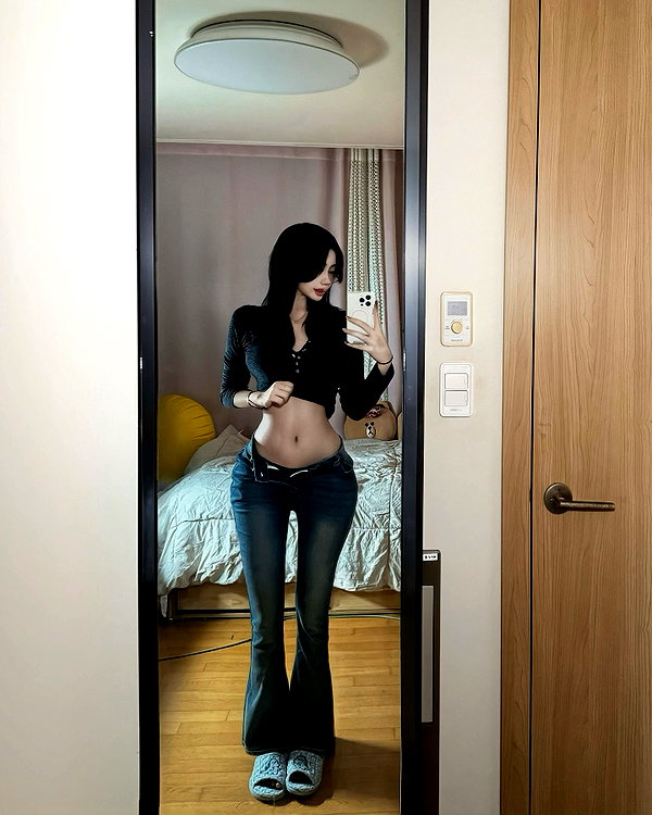 _suxung instagram image archive image
