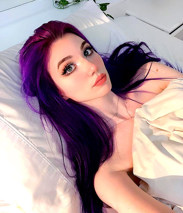 danielle.mercedie instagram image archive image