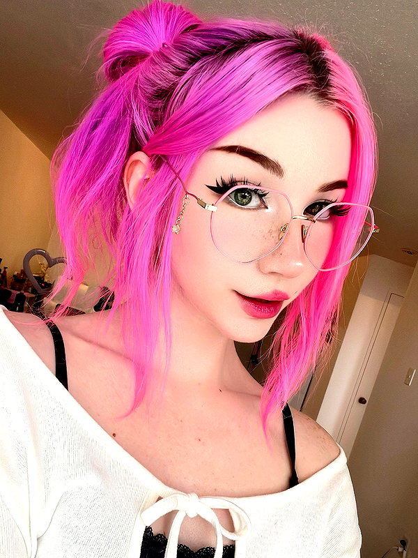 danielle.mercedie instagram image archive image