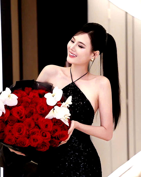 lyhythuedoxinh instagram image archive image