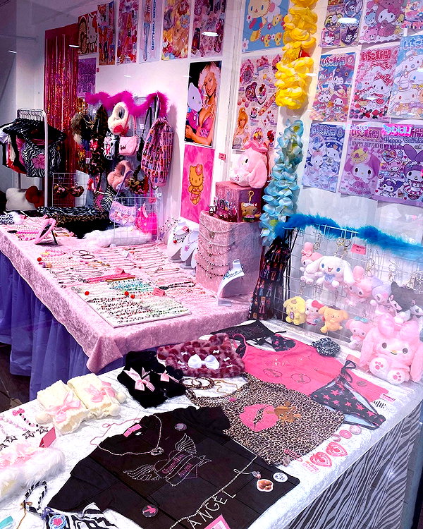 cyberangelz.shop instagram image archive image