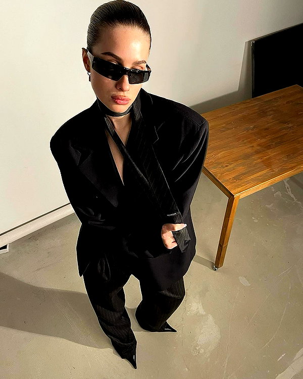 kkwwwv instagram image archive image