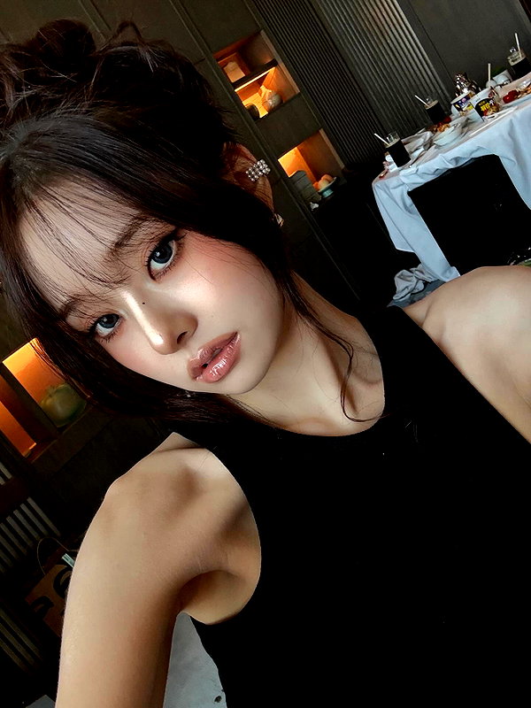 dear.zia instagram image archive image