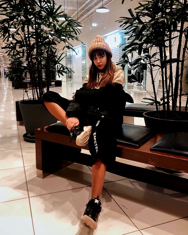 veroni22ka instagram image archive image