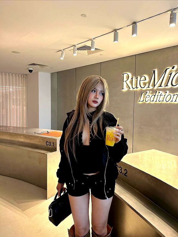 lyhythuedoxinh instagram image archive image