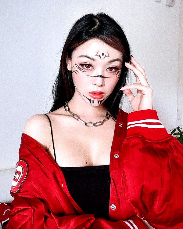 emily.ghoul instagram image archive image