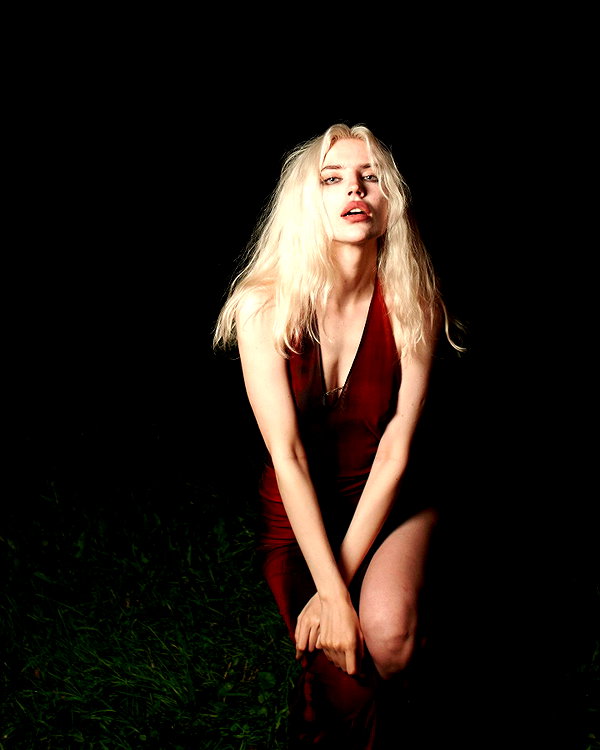 alien.hanna instagram image archive image
