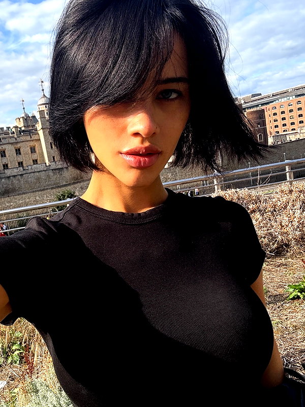 leonanaomii instagram image archive image