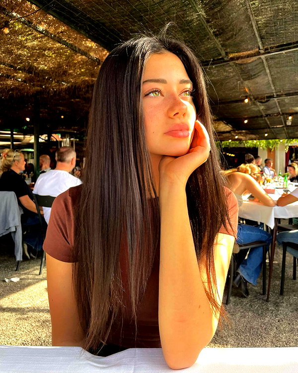 vanessa.rhd instagram image archive image
