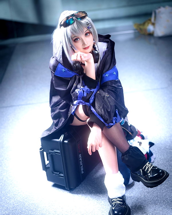 miee_cos instagram image archive image
