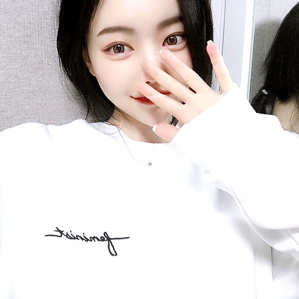 daxbin instagram image archive image