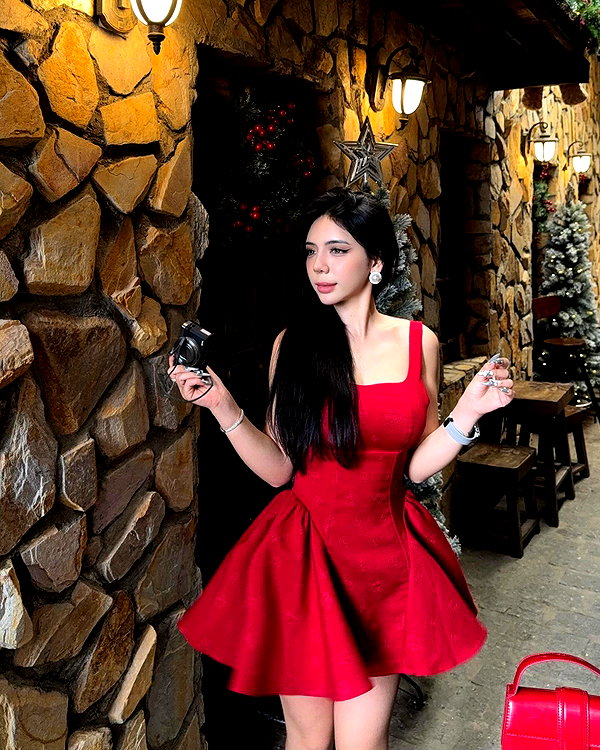 lyhythuedoxinh instagram image archive image